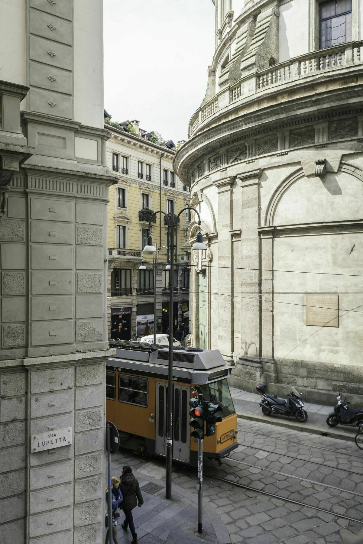 Piazza Duomo - Rentclass Lucilla Milán Exterior foto